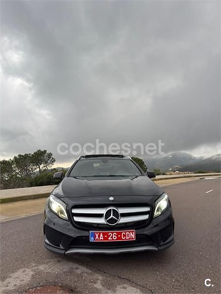 Usado Mercedes GLA180 AMG line 122 CV (89 kW) 2016 Negro SUV
