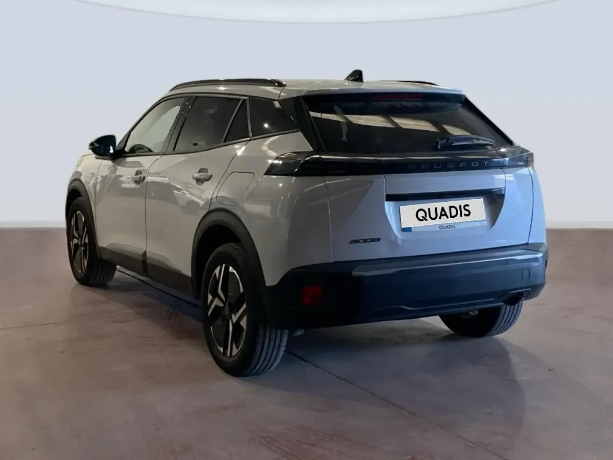 Usado Peugeot 2008 Allure 101 CV (74 kW) 2024 Blanco SUV