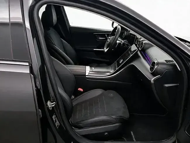 Usado Mercedes C300 197 CV (144 kW) 2025 Negro Berlina