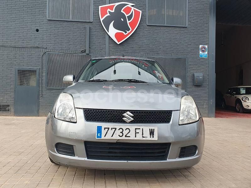 Usado Suzuki Swift GL 92 CV (67 kW) 2007 Gris / plata Utilitario