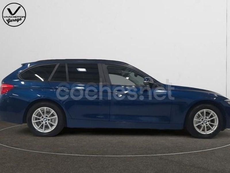 Usado BMW 318 150 CV (110 kW) 2019 Azul Familiar