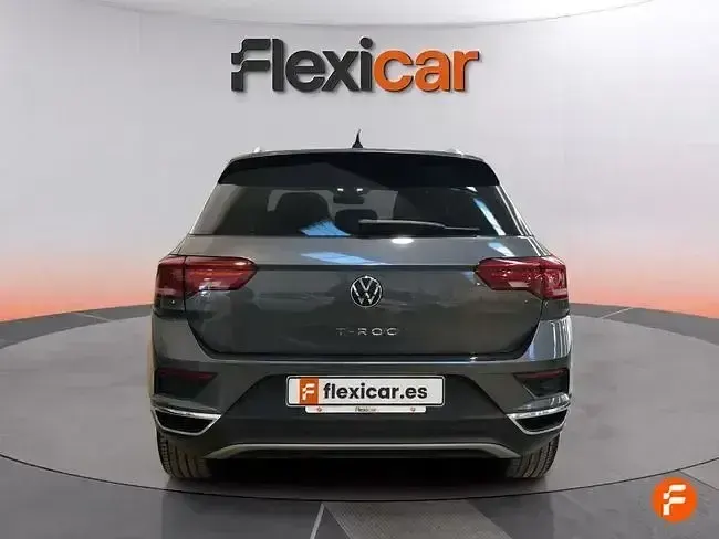 Usado VW T-Roc Advance 150 CV (110 kW) 2021 Gris SUV