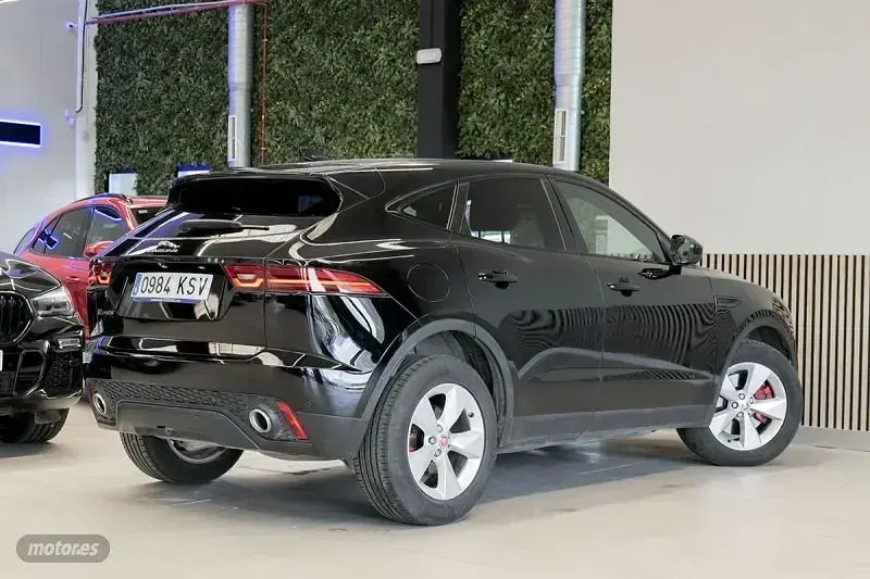 Usado Jaguar E-Pace Pure 180 CV (132 kW) 2019 Negro SUV