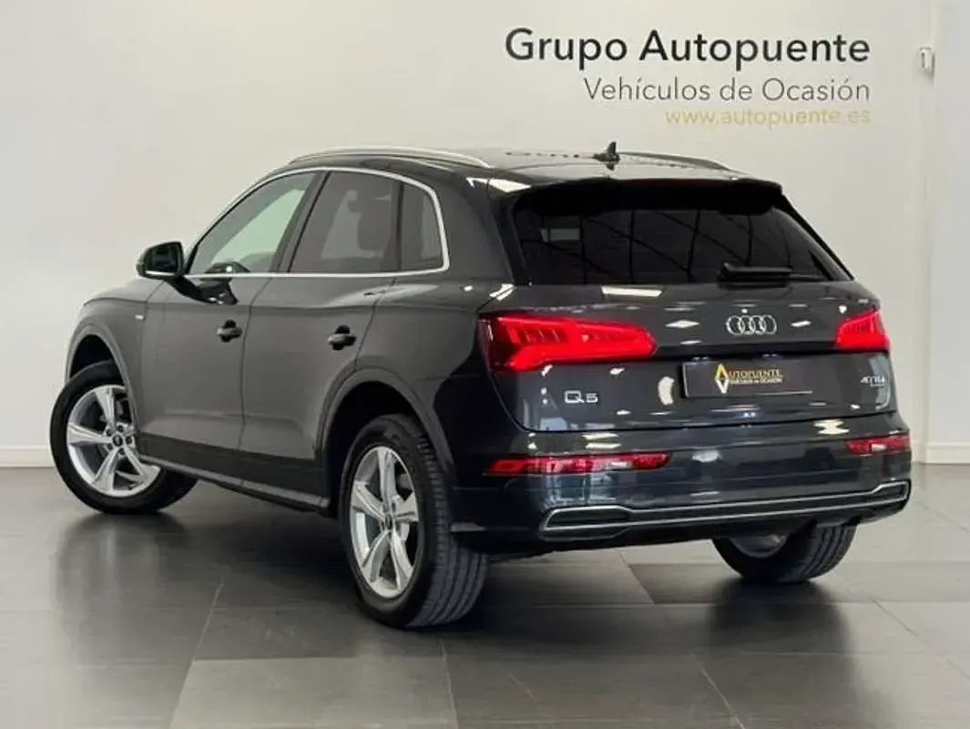 Usado Audi Q5 S-Line 204 CV (150 kW) 2020 Gris SUV