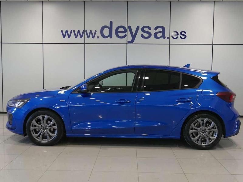 Usado Ford Focus ST-Line 125 CV (91 kW) 2023 Azul Utilitario