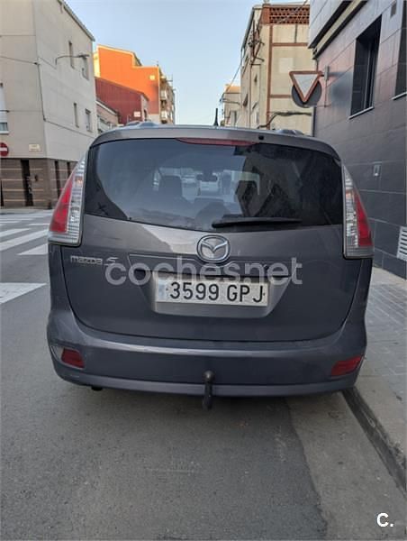 Usado Mazda 5 Style 143 CV (105 kW) 2009 Gris / plata Monovolumen