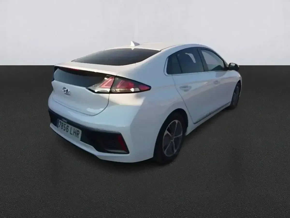 Usado Hyundai Ioniq 141 CV (103 kW) 2020 Blanco Utilitario