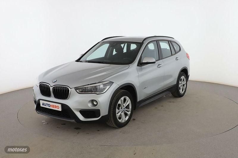 Gris Usado 2017 BMW X1 Advantage SUV | 17.299 € (Precio justo) - Imagen 1/3