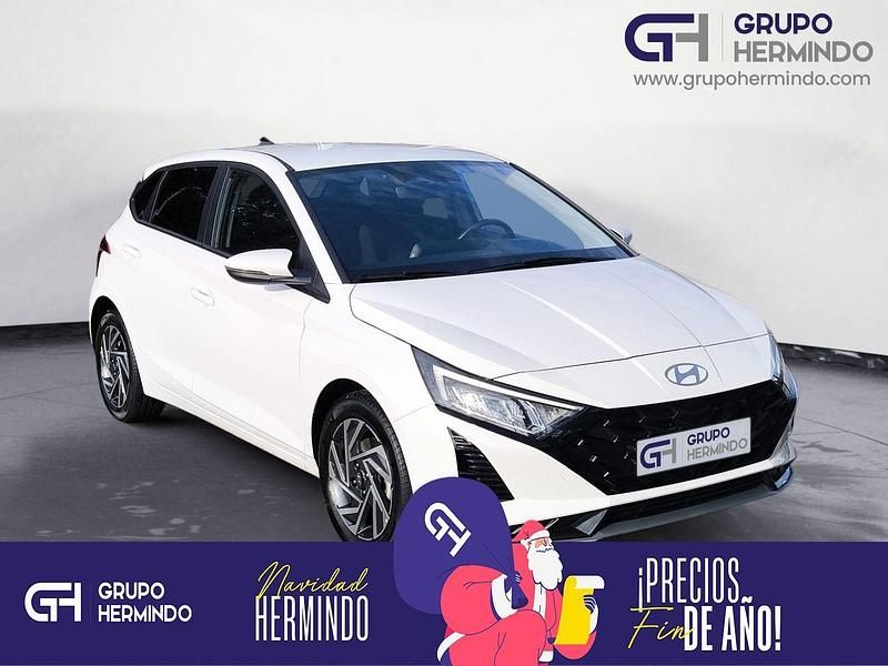 Usado Hyundai i20 100 CV (73 kW) 2024 Blanco Berlina