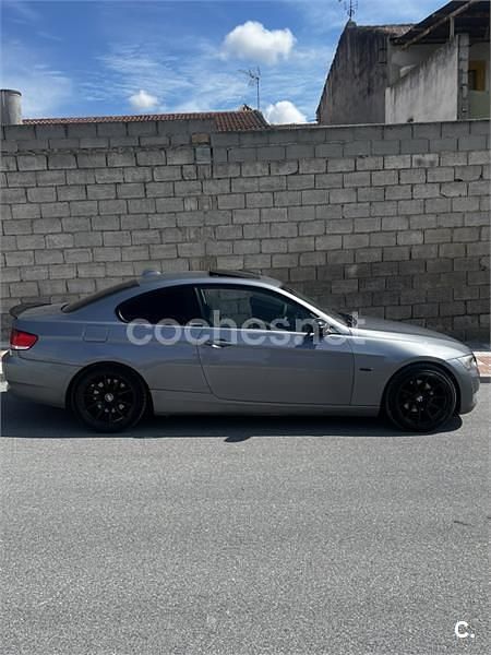 Usado BMW 320 Sport Line 170 CV (125 kW) 2008 Gris / plata Coupe