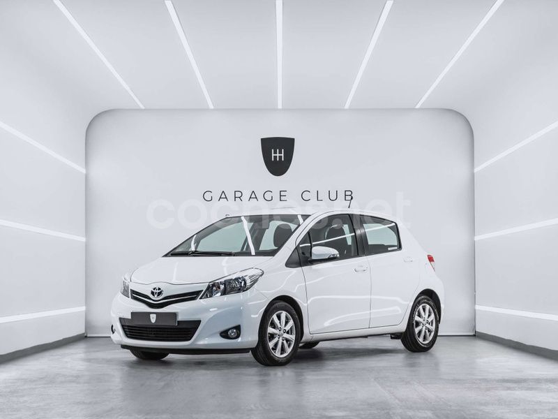 Blanco Usado 2013 Toyota Yaris Active Berlina | 11.499 € (Precio justo) - Imagen 1/4