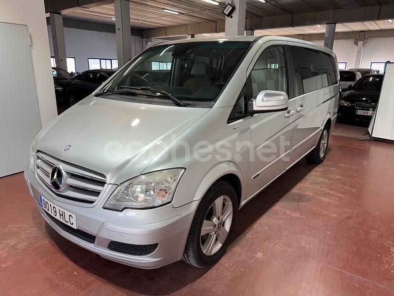 Usado Mercedes Viano 163 CV (119 kW) 2012 Gris / plata Monovolumen