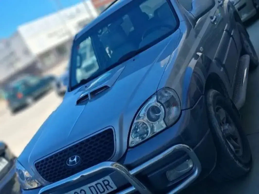 Usado Hyundai Terracan 150 CV (110 kW) 2004 Gris SUV