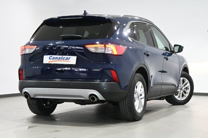 Usado Ford Kuga Titanium 190 CV (139 kW) 2022 Azul SUV