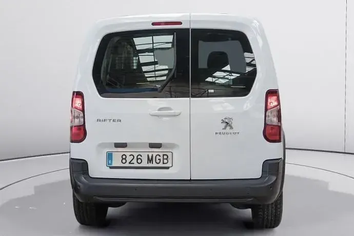 Usado Peugeot Rifter Business-Line 100 CV (73 kW) 2023 Monovolumen