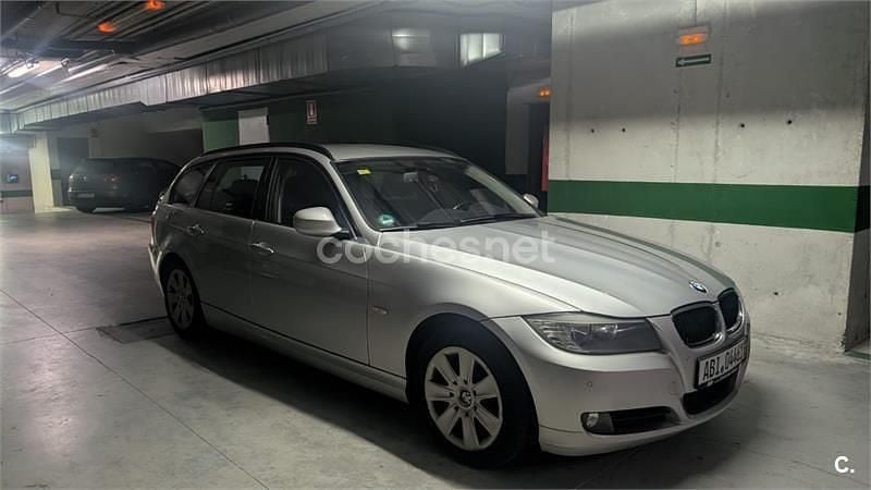 Gris / plata Usado 2012 BMW 318 Familiar | 8500 € (Precio justo) - Imagen 1/4