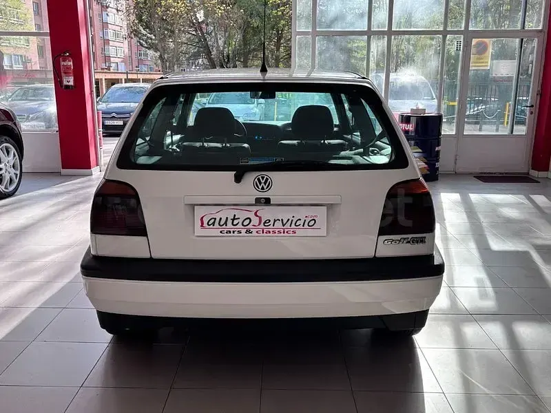 Usado VW Golf III Edition 115 CV (84 kW) 1996 Blanco Berlina
