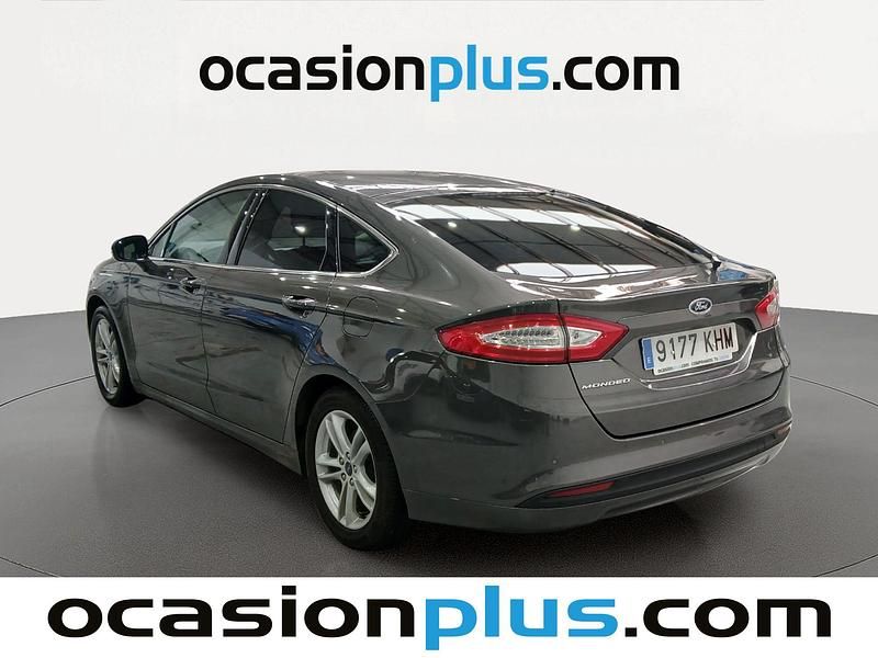 Usado Ford Mondeo Trend 160 CV (117 kW) 2018 Negro