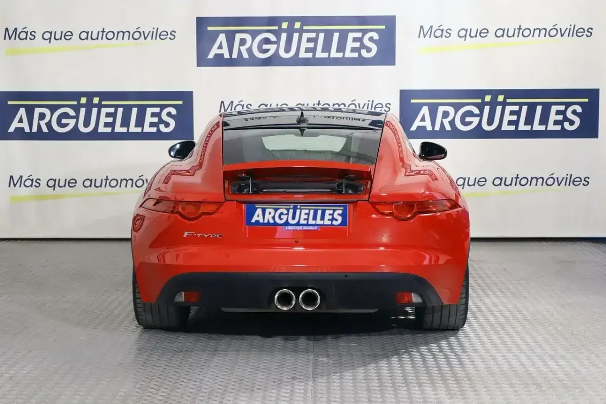 Usado Jaguar F-Type 340 CV (250 kW) 2017 Rojo Coupe