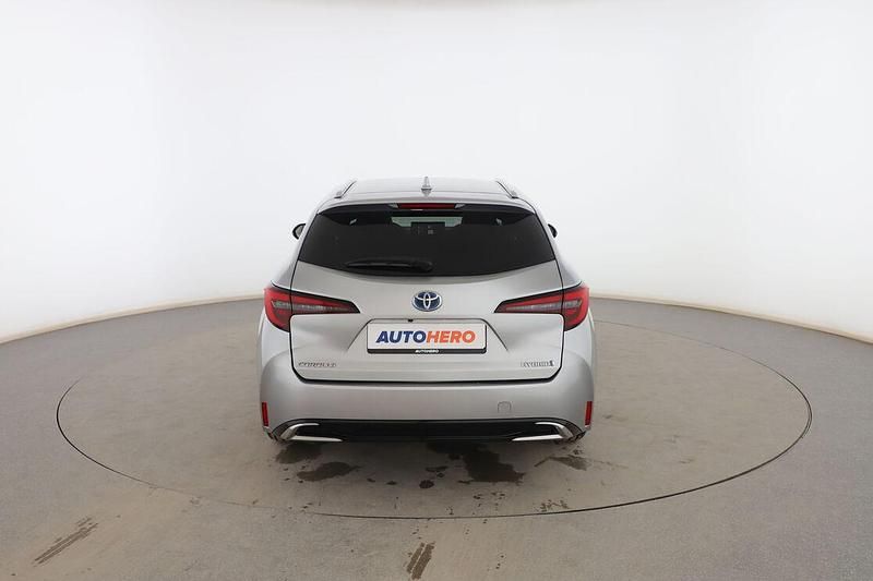 Usado Toyota Corolla Style 196 CV (144 kW) 2023 Gris Familiar