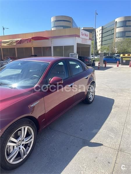 Usado Alfa Romeo 159 Distinctive 150 CV (110 kW) 2009 Granate Berlina