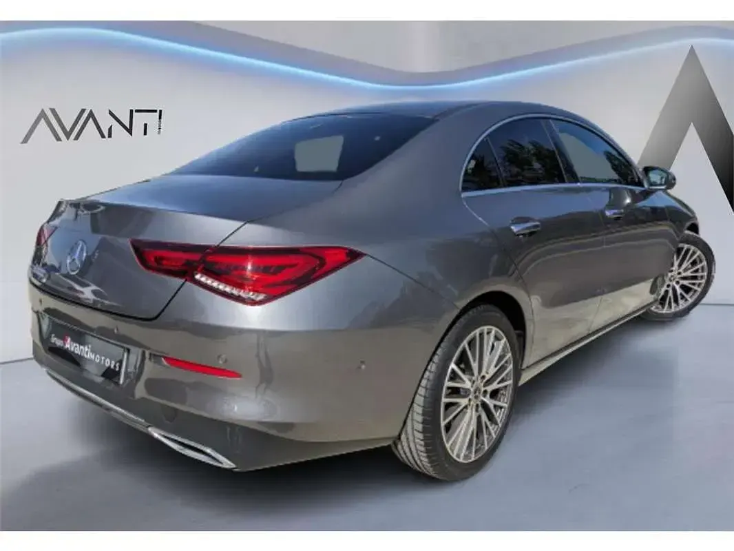 Usado Mercedes CLA200 163 CV (119 kW) 2019 Berlina