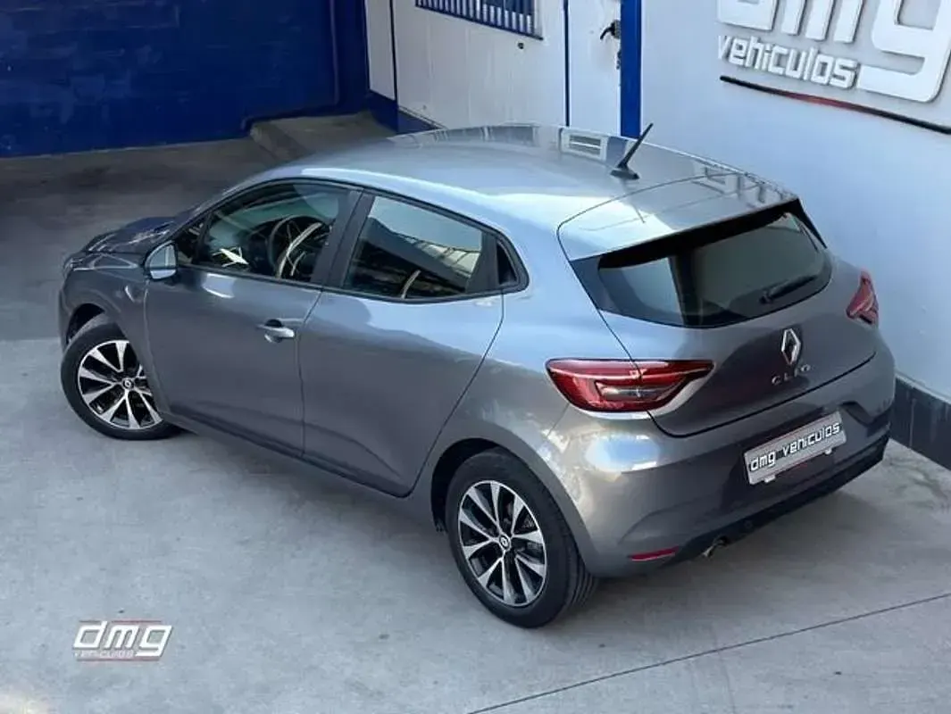 Usado Renault Clio Equilibre 91 CV (66 kW) 2023 Gris Utilitario