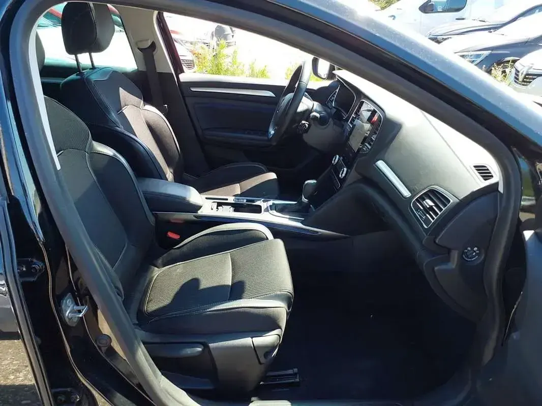 Usado Renault Mégane GrandTour Techno 116 CV (85 kW) 2024 Negro Familiar