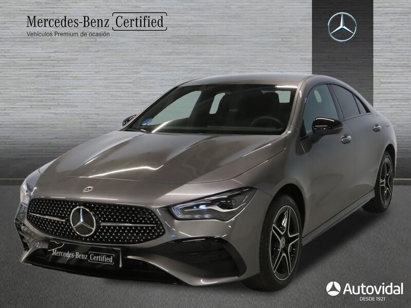 Gris Usado 2024 Mercedes CLA250e AMG line Berlina | 42.900 € (Precio justo) - Imagen 1/4