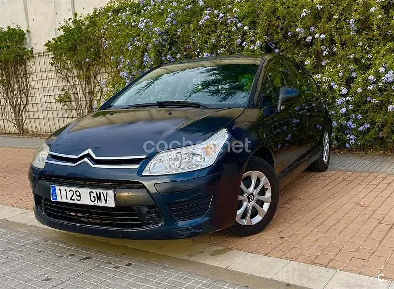 Usado Citroën C4 90 CV (66 kW) 2010 Azul Berlina