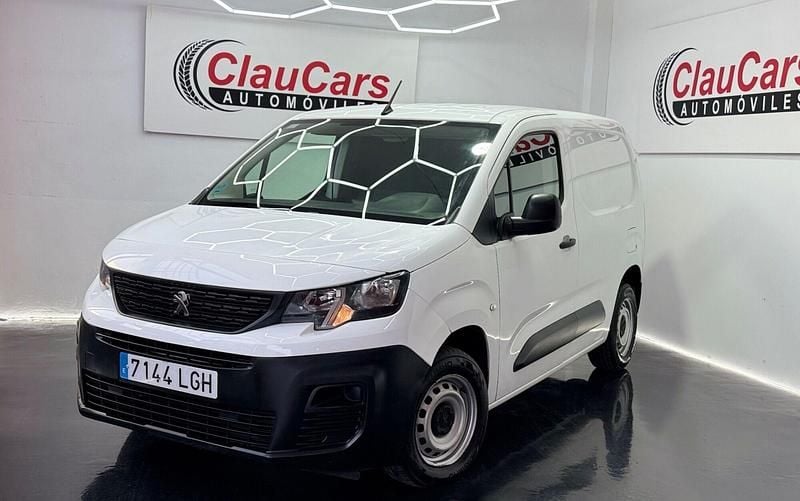 Blanco Usado 2020 Peugeot Partner S Van | 7024 € (Super precio) - Imagen 1/4