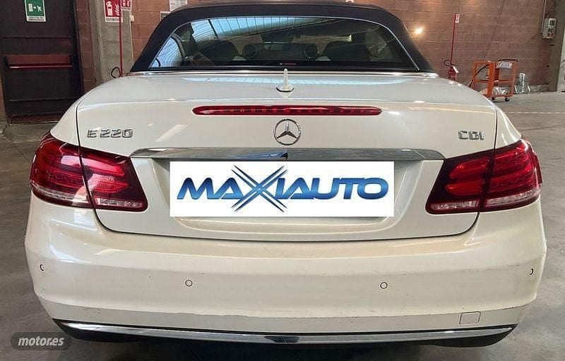 Usado Mercedes E220 170 CV (125 kW) 2014 Blanco Descapotable