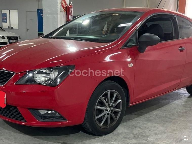 Rojo Usado 2015 Seat Ibiza SC I-Tech Utilitario | 8900 € (Precio justo) - Imagen 1/4