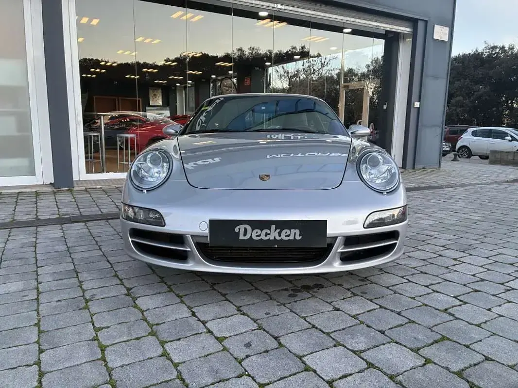 Usado Porsche 911 360 CV (264 kW) 2004 Plateado Coupe
