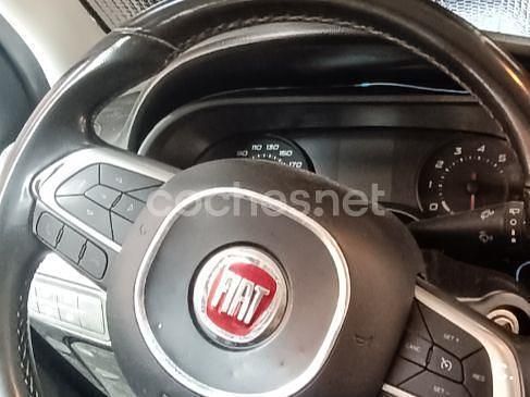 Negro Usado 2018 Fiat Tipo Lounge Familiar | 7200 € - Imagen 1/4