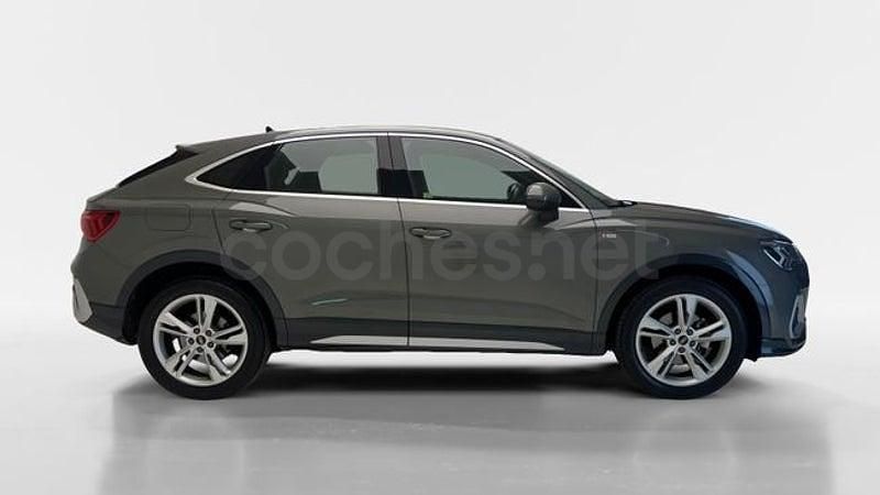 Usado Audi Q3 Sportback S-Line 150 CV (110 kW) 2023 Gris / plata SUV