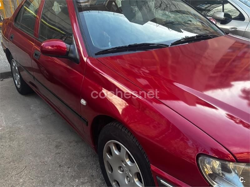 Usado Peugeot 406 112 CV (82 kW) 2000 Granate Berlina