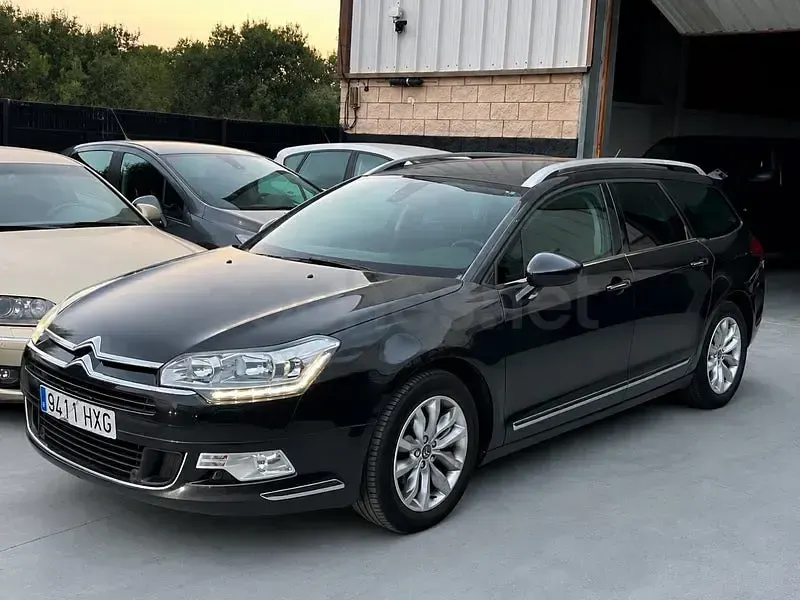 Usado Citroën C5 140 CV (102 kW) 2014 Negro Familiar