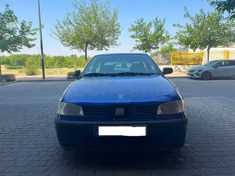 Usado Seat Ibiza 75 CV (55 kW) 2001 Azul Utilitario