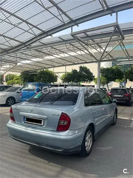 Usado Citroën C5 138 CV (101 kW) 2004 Azul Berlina