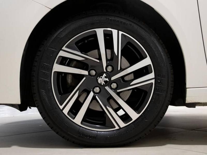 Usado Peugeot 208 Allure 100 CV (73 kW) 2021 Blanco Utilitario