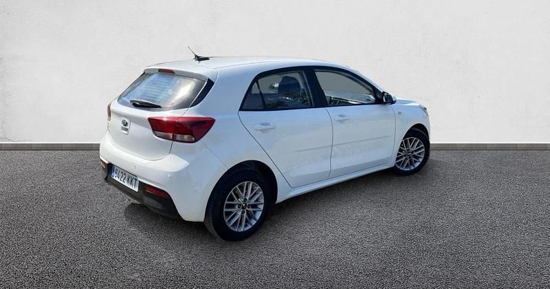 Usado Kia Rio 84 CV (61 kW) 2018