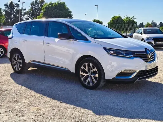 Usado Renault Espace Zen 160 CV (117 kW) 2016 Blanco Monovolumen