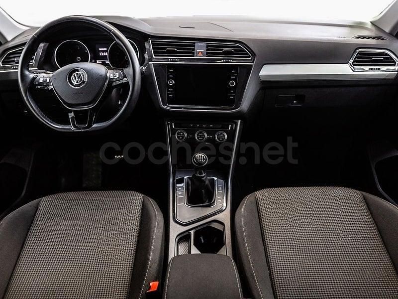 Usado VW Tiguan Edition 115 CV (84 kW) 2018 Blanco SUV