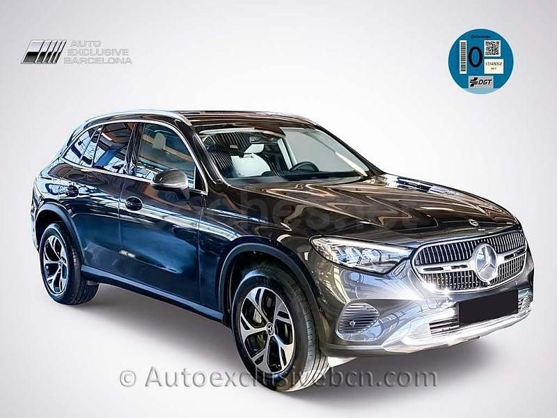 Usado Mercedes GLC300e 313 CV (230 kW) 2023 Gris / plata SUV