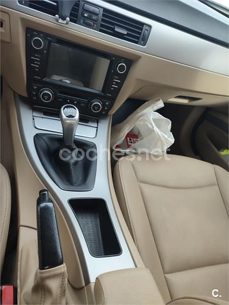 Usado BMW 318 129 CV (94 kW) 2008 Negro Berlina