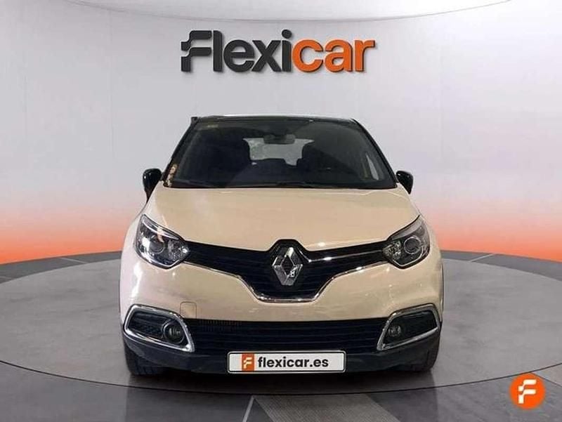 Usado Renault Captur Intens 120 HP (88 kW) 2016 Bege SUV