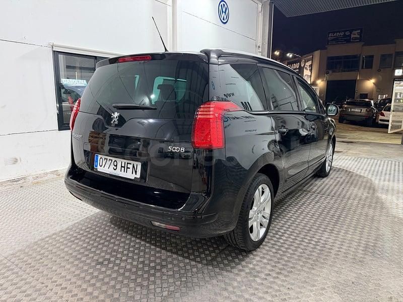 Usado Peugeot 5008 Allure 112 CV (82 kW) 2012 Negro Monovolumen