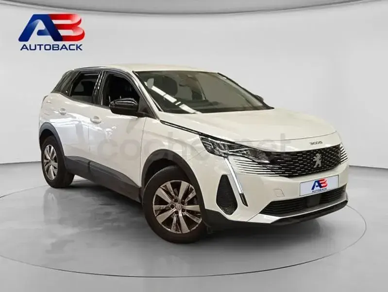 Usado Peugeot 3008 Active 130 CV (95 kW) 2022 Blanco SUV