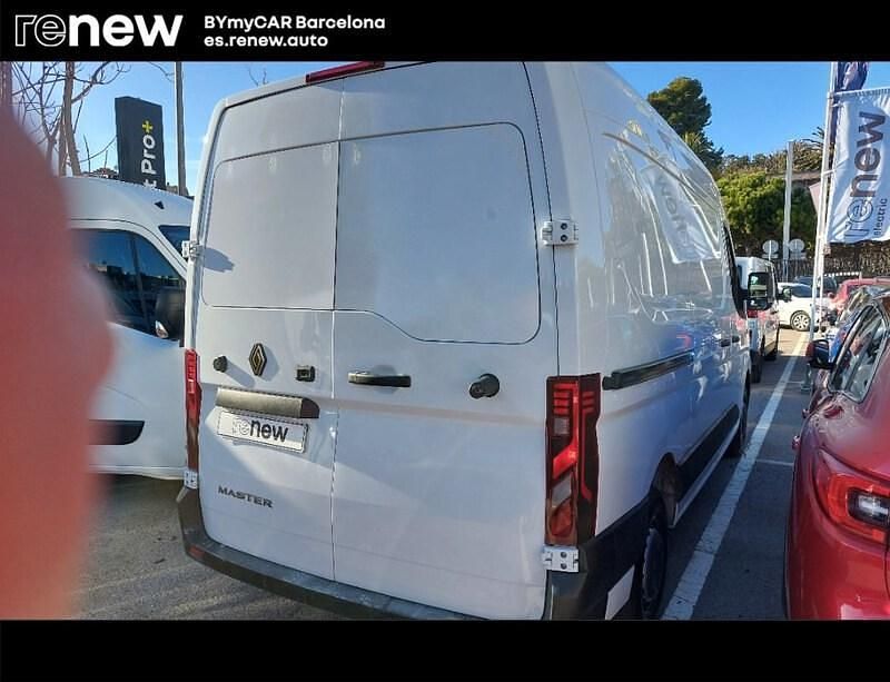 Usado Renault Master 150 CV (110 kW) 2024 Blanco Monovolumen
